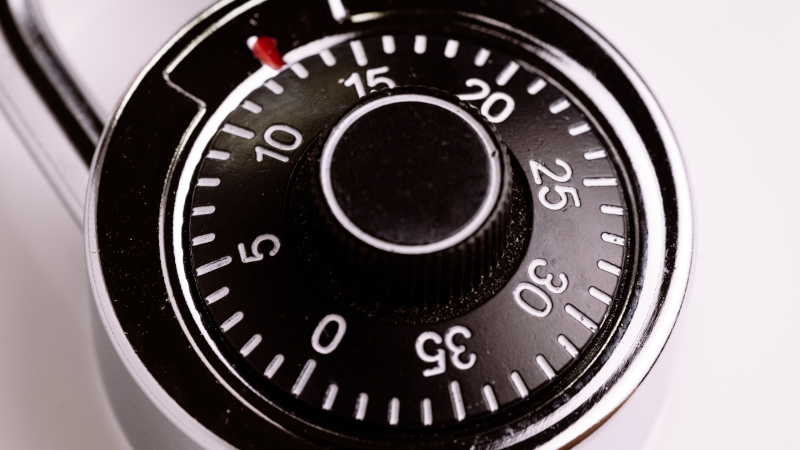 Reclaim Your Valuables with Our Safe Cracking Services